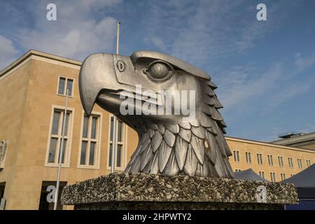 Eagle, Eagle-Square, Platz der Luftbruecke, aéroport, Tempelhof, Berlin, Allemagne Banque D'Images