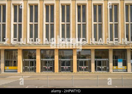 Bâtiment central, Eagle-Square, Platz der Luftbruecke, aéroport, Tempelhof, Berlin, Allemagne Banque D'Images