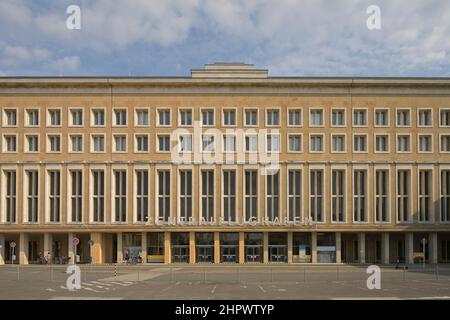 Bâtiment central, Eagle-Square, Platz der Luftbruecke, aéroport, Tempelhof, Berlin, Allemagne Banque D'Images