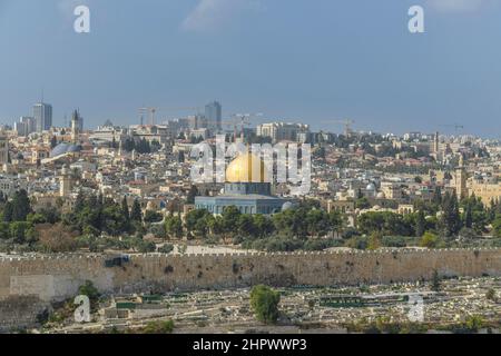 Panorama de la ville avec le Dôme du Rocher et le Mont du Temple, Jérusalem, Israël Banque D'Images