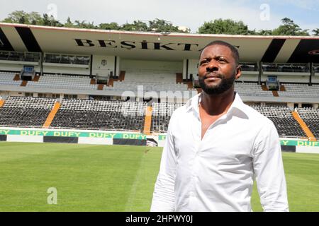 ISTANBUL, TURQUIE - 23 MAI : footballeur français/sénégalais Pascal Nouma au stade Besiktas Inonu le 23 mai 2012 à Istanbul, Turquie. Pascal Nouma a joué au Besiktas Sport Club pendant deux saisons. Banque D'Images