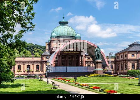 Célèbre Kaiser Wilhelm salle de bains publique dans le parc de Bad Homburg Banque D'Images