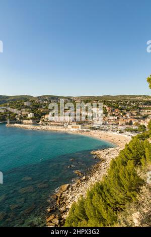 Vue de Cassis de scenic route de crêtes entre Cassis et La Ciotat Banque D'Images