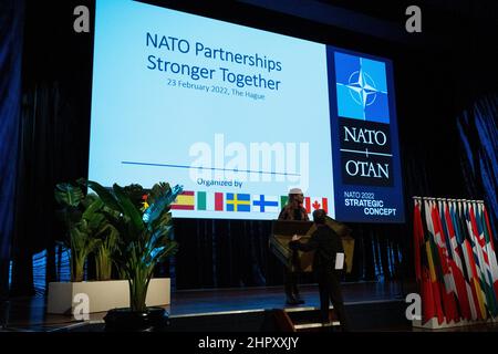 Pays-Bas, la Haye le 23/02/2022. Séminaire de l'OTAN avec le Premier ministre néerlandais Mark Rutte et le Secrétaire général de l'OTAN Jens Stoltenberg i Banque D'Images