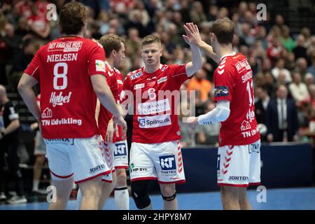 Aalborg, Danemark. 23rd févr. 2022. Sebastian Barthold (6) du Handball d'Aalborg vu dans le match de la Ligue des champions de l'EHF entre le Handball d'Aalborg et le Handball d'Elverum à la Jutlander Bank Arena d'Aalborg. (Crédit photo : Gonzales photo/Alamy Live News Banque D'Images