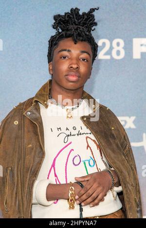 Jeremy Williams participe à la première saison cinq « Better Things » de FX au cimetière Hollywood Forever, Hollywood, CA, le 23 février 2022 Banque D'Images