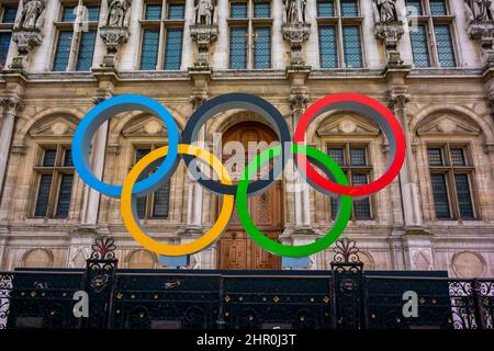 Paris, France, gros plan, anneaux olympiques panneau devant l'Hôtel de ville, Hôtel de ville, jeux olympiques de paris Banque D'Images