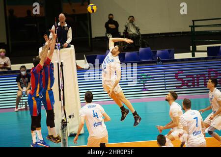 Arena di Monza, Monza, Italie, 24 février 2022, Pic de pendant les demi-finales - Vero Volley Monza vs Zenit Kazan - Volleyball coupe CEV hommes Banque D'Images