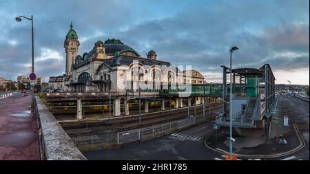 Vue panoramique de la gare des Bénédictins Banque D'Images