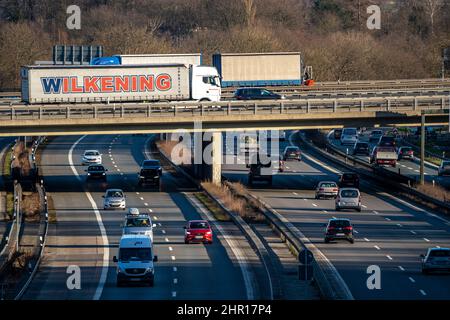 Sortie d'autoroute Westhofen, l'autoroute A45, Sauerlandlinie, est traversée par le A1, pont, vue en direction sud-est, Schwerte, NRW, Banque D'Images