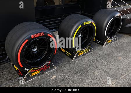 Barcelone, Espagne. 23rd févr. 2022. Pneus Pirelli, essais pré-saison F1 au circuit de Barcelone-Catalunya le 23 février 2022 à Barcelone, Espagne. (Photo par HIGH TWO) Credit: dpa/Alay Live News Banque D'Images