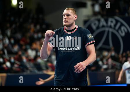 Dainis Kristopans (de l'arrière) du PSG réagit lors de la Ligue des champions de l'EHF, match de handball de la phase de groupe entre Paris Saint-Germain Handball et SG Flensburg-Handewitt le 24 février 2022 au stade Pierre de Coubertin à Paris, France - photo Victor Joly / DPPI Banque D'Images