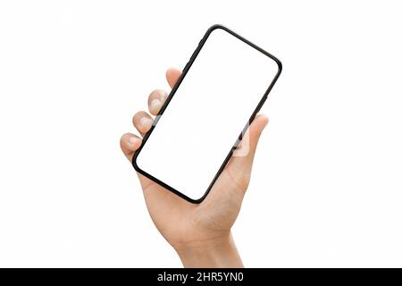 Smartphone à main mâle avec écran vierge isolé sur fond blanc. Banque D'Images