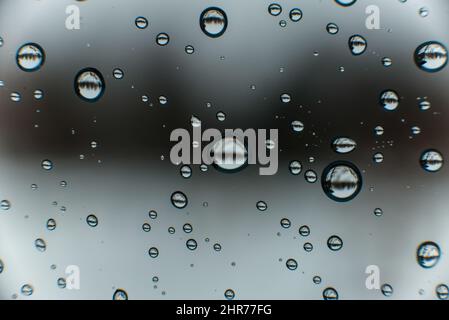 Gros plan d'une goutte d'eau Banque D'Images