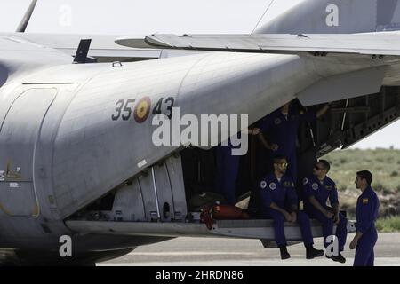 Avion de l'armée espagnole dans la base - Casa C-295 Banque D'Images