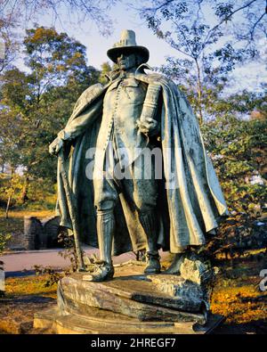 1990S LE BRONZE PÈLERIN PAR AUGUSTUS ST-GAUDENS 1905 RÉVISION LE PURITAN 1887 SPRINGFIELD MA FAIRMOUNT PARK PHILADELPHIE PA USA - KP318 HAR001 HARS ÉTATS-UNIS D'AMÉRIQUE HOMMES SPIRITUALITÉ AMERICANA AMÉRIQUE DU NORD LIBERTÉ PÈLERINS NORD-AMÉRICAINS CENTRE URBAIN LEADER PÈLERIN PA PUISSANT NORD-EST PATINA VOYAGE USA RECONNAISSANT RÉGION DU MILIEU DE L'ATLANTIQUE ORIGINAL JEUDI 1905 CONCEPTUEL CÔTE EST PURITAN 1880S NATIONAL VACANCES RECONNAISSANTES 1600S AUGUSTUS SAINT-GAUDENS DEACON NOVEMBRE PATINATION RÉPLIQUE RESORTS LE PILGRIM BRONZE FAIRMOUNT PARK HAR001 À L'ANCIENNE Banque D'Images