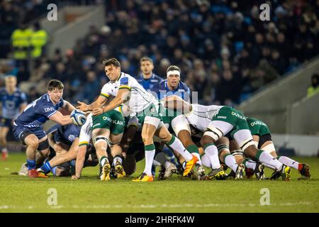 Manchester, Royaume-Uni. 25th févr. 2022. 25th février 2022 ; AJ Bell Stadium, sale, Angleterre ; Gallagher Premiership rugby, Vente versus London Irish: Nick Phipps de London Irish libère le ballon Credit: Action plus Sports Images/Alay Live News Banque D'Images