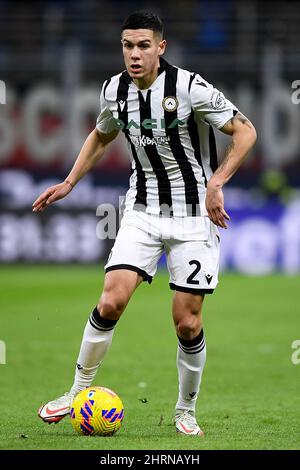 Milan, Italie. 25 février 2022. Nehuen Perez d'Udinese Calcio en action pendant la série Un match de football entre AC Milan et Udinese Calcio. Credit: Nicolò Campo/Alay Live News Banque D'Images
