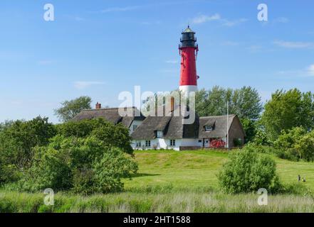 Phare sur une île appelée Pellworm en Frise du Nord, en Allemagne Banque D'Images