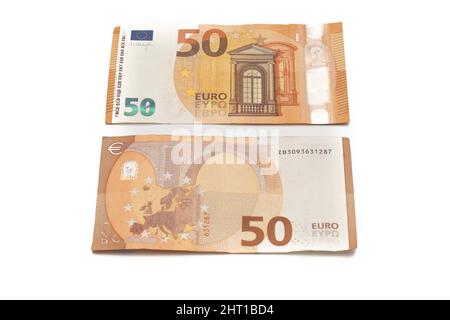 50 euros de factures, vue avant et arrière. Isolé sur fond blanc. Banque D'Images