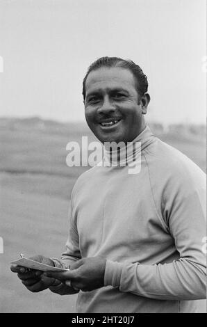 Tournoi de golf tenu à Royal Birkdale. Le golfeur sud-africain Sewsunker Sewgolum. 31st août 1966. Banque D'Images