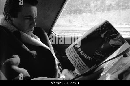 Le journaliste politique David Frost à New York pour son apparition sur la version américaine de la télévision satirique, "c'était la semaine qui a été" 16th mars 1965. Banque D'Images