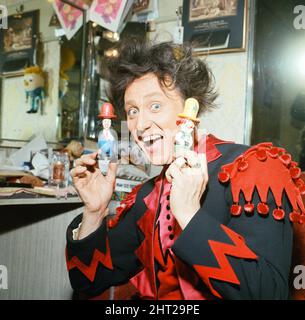 Le comédien Ken Dodd. 16th février 1966. Banque D'Images