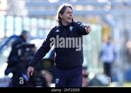 Côme, Italie. 26th févr. 2022. Filippo Inzaghi (Brescia Calcio) gestes pendant Como 1907 vs Brescia Calcio, match de football italien série B à Côme, Italie, février 26 2022 crédit: Agence de photo indépendante/Alamy Live News Banque D'Images