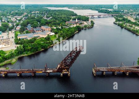 Vue aérienne du célèbre Crook point Bascule Bridge, un ancien pont roulant Scherzer Banque D'Images