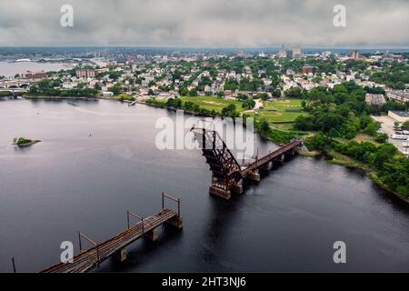 Vue aérienne du célèbre Crook point Bascule Bridge, un ancien pont roulant Scherzer Banque D'Images