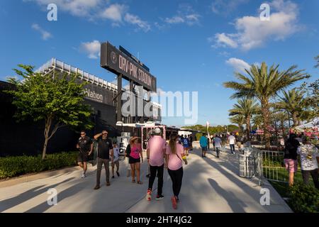 Fort Lauderdale, Floride, États-Unis. 26th février 2022. Fans et stade. Match de soccer entre Inter Miami CF vs Chicago Fire FC, MLS 2022 saison au DRV Pink Stadium. Credit: Yaroslav Sabitov/YES Market Media/Alay Live News Banque D'Images