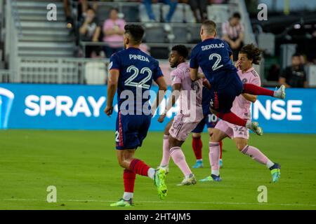 Fort Lauderdale, Floride, États-Unis. 26th février 2022. 2 Boris Sekulic DF Chicago Fire FC pendant un match de soccer entre Inter Miami CF et Chicago Fire FC, MLS 2022 saison au DRV Pink Stadium. Credit: Yaroslav Sabitov/YES Market Media/Alay Live News Banque D'Images