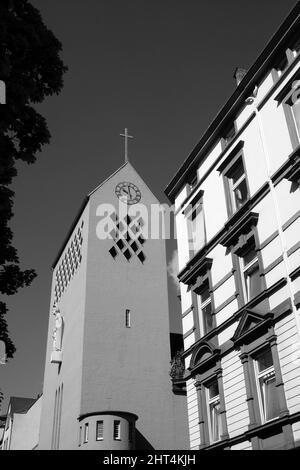 Échelle de gris de l'église catholique Saint-Joseph à Francfort-sur-le-main, Hess Banque D'Images