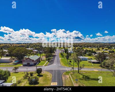 Vue aérienne de la ville d'Ashford en Australie sous un ciel bleu clair Banque D'Images