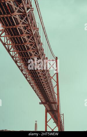 Sous le Golden Gate Bridge, montrant la structure de support Banque D'Images