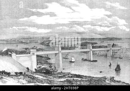 Le pont tubulaire Britannia traversant le détroit de Menai - tiré de la côte d'Anglesey, [pays de Galles], 1850. « Rien ne peut dépasser la beauté descriptive de l'image de Sir Francis Head du pays dans lequel le pont est situé, comme il l'a vu d'une plate-forme à quinze pieds au-dessus du sommet de la tour Britannia, qui s'élève majestueusement du milieu du ruisseau à une hauteur de 230 pieds. "La vue était magnifique. À l'est et à l'ouest, on a vu scintiller en grandes masses la mer d'Irlande et le chenal Saint-Georges, reliés entre eux par le détroit étroit, dont le parcours argenté, serpente Banque D'Images