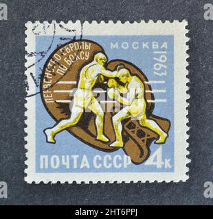 Timbre-poste annulé imprimé par l'Union soviétique, qui montre Boxe, 15th Championnat d'Europe de Boxe, Moscou, vers 1963. Banque D'Images