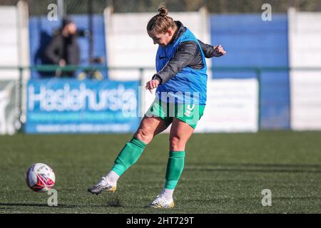 Sutton Coldfield, Royaume-Uni. 27th févr. 2022. Sutton Coldfield, Angleterre, 27th NAT Johnson (3 Coventry United) se réchauffe avant le match de la coupe FA entre West Bromwich Albion et Coventry United au Central Ground. Gareth Evans/SPP crédit: SPP Sport presse photo. /Alamy Live News Banque D'Images