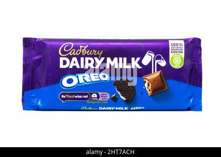 Cadbury Dairy Milk Oreo Chocolate Bar. Banque D'Images