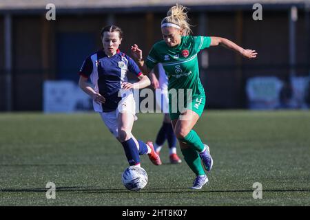 Sutton Coldfield, Royaume-Uni. 27th févr. 2022. Sutton Coldfield, Angleterre, 27th Charlie Estcourt (4 Coventry United) avance dans le match de la coupe FA entre West Bromwich Albion et Coventry United au Central Ground. Gareth Evans/SPP crédit: SPP Sport presse photo. /Alamy Live News Banque D'Images