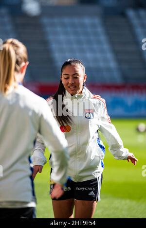 Selma Bacha de l'Olympique Lyonnais se réchauffe devant le championnat féminin de France, D1 Arkema football match entre le Stade de Reims et l'Olympique Lyonnais (Lyon) le 27 février 2022 au stade Auguste Delaune de Reims, France - photo: Melanie Laurent/DPPI/LiveMedia Banque D'Images