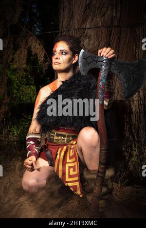 FEMME GUERRIER. CARACTÉRISATION. COSPLAY. COSTUME. Banque D'Images