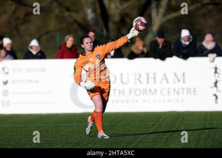 DURHAM, ROYAUME-UNI. FÉV 27th Megan Borthwick de Durham Women pendant le match de la coupe FA entre Durham Women FC et Birmingham City au château de Maiden, Durham City, le dimanche 27th février 2022. (Credit: Mark Fletcher | MI News) Credit: MI News & Sport /Alay Live News Banque D'Images