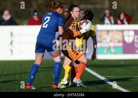 DURHAM, ROYAUME-UNI. FÉV 27th Durham Women's Megan Borthwick pendant le match de la coupe FA entre Durham Women FC et Birmingham City au château de Maiden, Durham City, le dimanche 27th février 2022. (Credit: Mark Fletcher | MI News) Credit: MI News & Sport /Alay Live News Banque D'Images