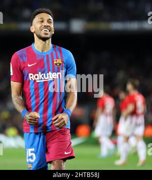 Sabadell, Barcelone, Espagne. 27th févr. 2022. Barcelone Espagne 27.02.2022 Pierre Emerick Aubameyang (FC Barcelone) célèbre après avoir marquant le but de˜de son équipe lors de la Liga Santander entre le FC Barcelone et le Club Athlétique au Camp Nou le 27 février 2022 à Barcelone. (Image de crédit : © Xavi Urgeles/ZUMA Press Wire) Banque D'Images