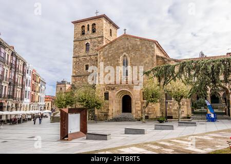Une fermeture d'un bâtiment à Aviles, Asturias, Espagne Banque D'Images
