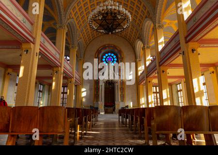 EDIRNE, TURQUIE, 23 DÉCEMBRE 2021 : extérieur de la grande synagogue (edirne buyuk sinangog) vue dans la ville d'Edirne, en Turquie. Banque D'Images