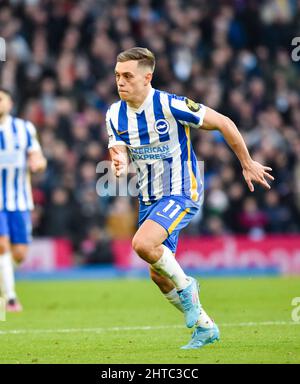 Leandro Trossard de Brighton lors du match Premier League entre Brighton et Hove Albion et Aston Villa au stade American Express, Brighton, Royaume-Uni - 26th février 2022. Photo Simon Dack/Telephoto Images. - Usage éditorial seulement. Pas de merchandising. Pour les images de football, les restrictions FA et Premier League s'appliquent inc. Aucune utilisation Internet/mobile sans licence FAPL - pour plus de détails, contactez football Dataco Banque D'Images