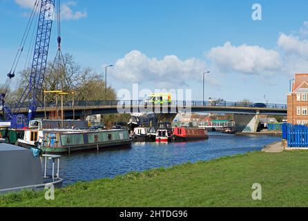 Barques à la truelle sur le Stainforth et le canal Keadby, Thorne, South Yorkshire, Angleterre, Royaume-Uni Banque D'Images