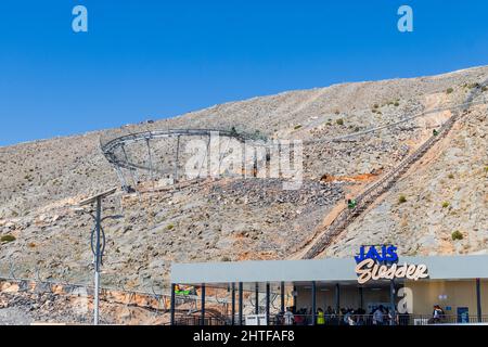 Dubai, Émirats Arabes Unis - 02.19.2022 - JAIS Sledder attraction dans les montagnes. Banque D'Images